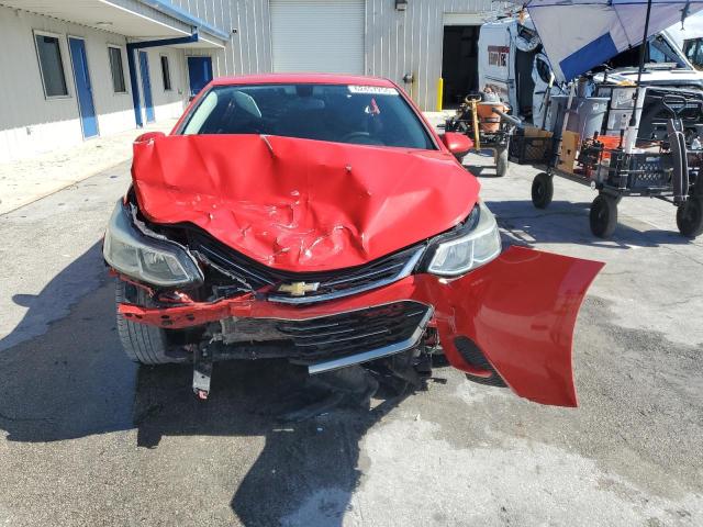  CHEVROLET CRUZE 2017 Czerwony