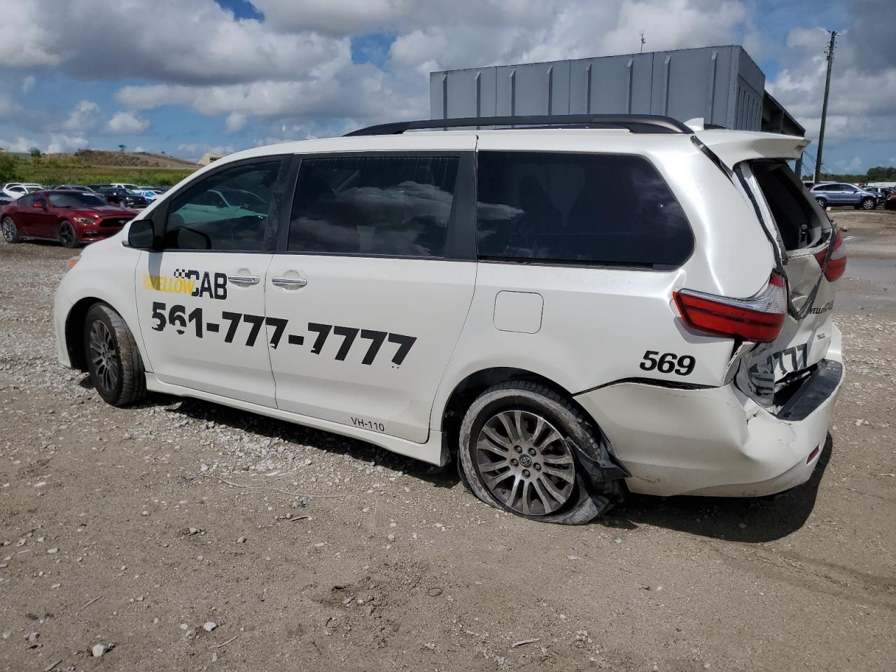 2019 Toyota Sienna Xle VIN: 5TDYZ3DC8KS995612 Lot: 62661055