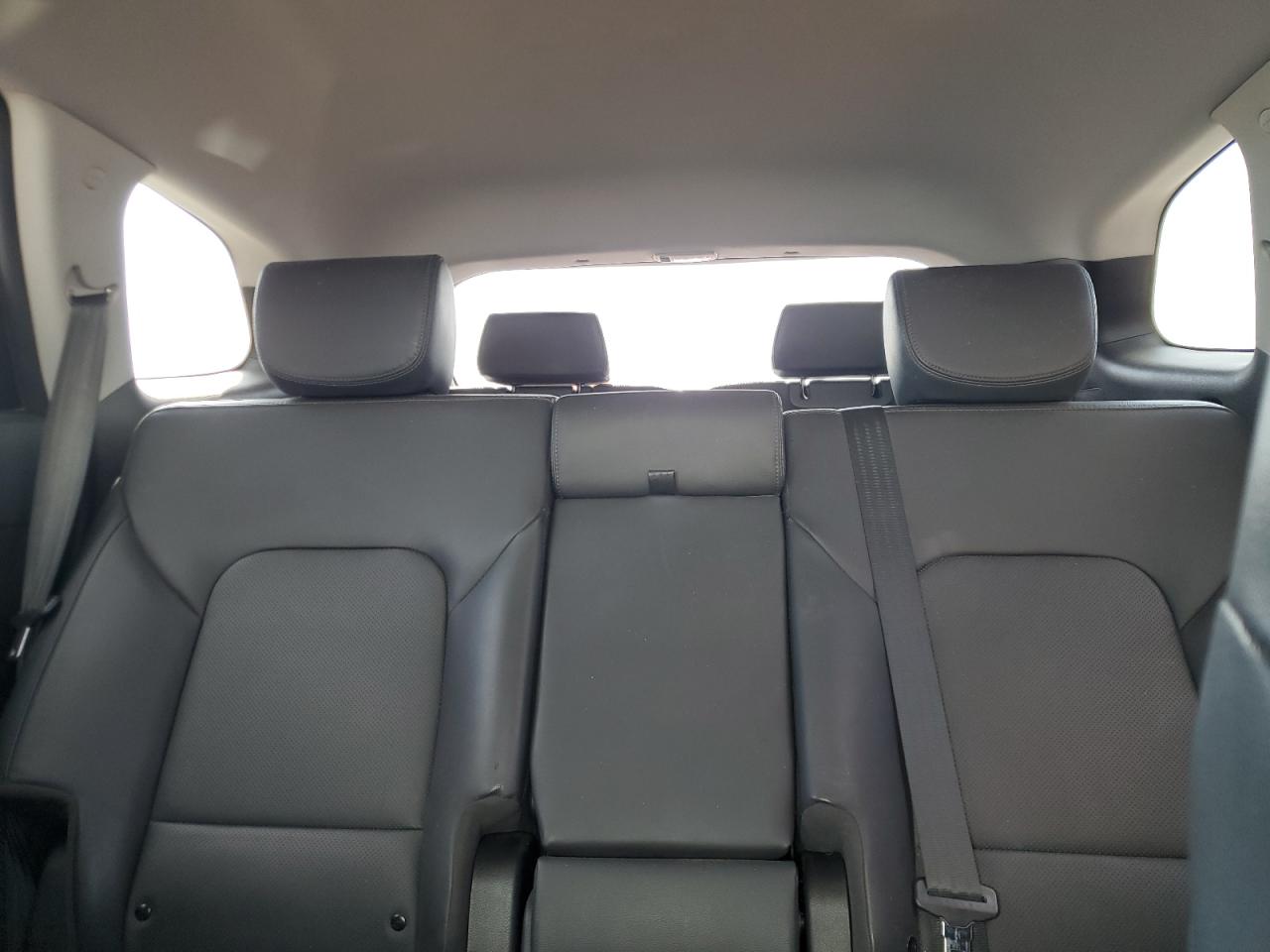 2019 Hyundai Santa Fe Xl Se VIN: KM8SNDHF4KU304031 Lot: 63143175