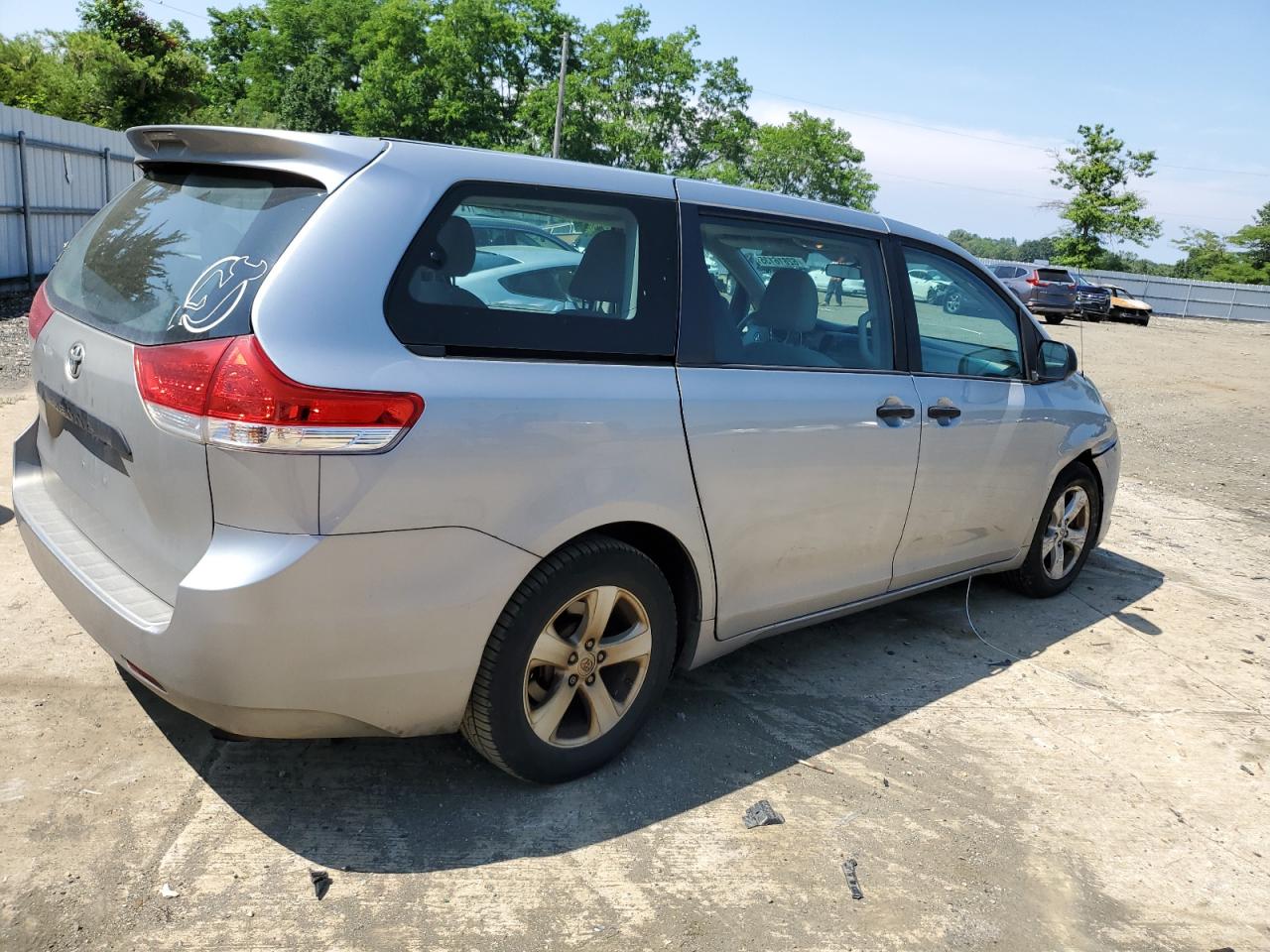 TOYOTA All Models 2014 VIN 5TDZK3DC9ES438480 фото 3