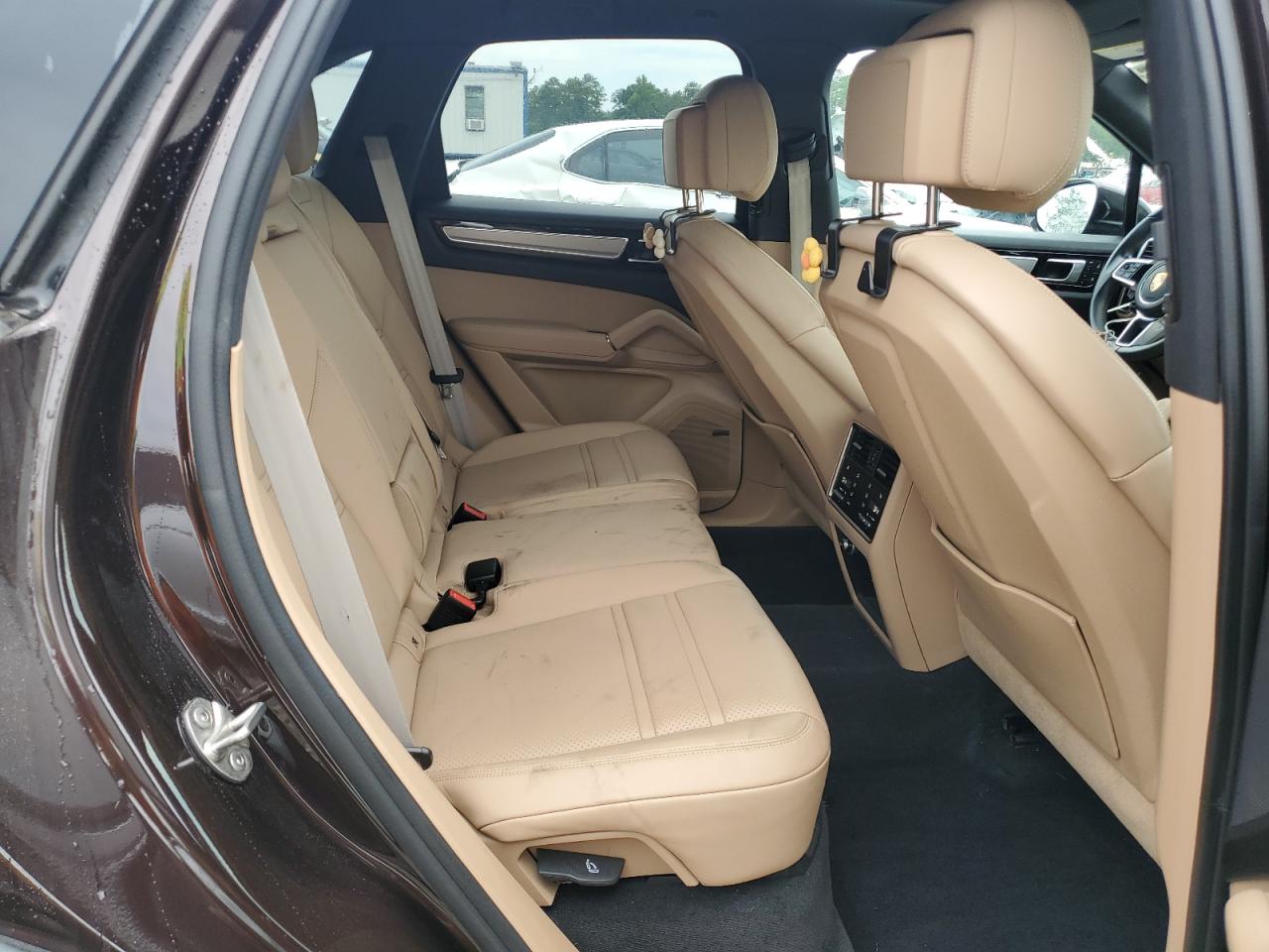 2022 Porsche Cayenne VIN: WP1AA2AY8NDA06760 Lot: 62165875