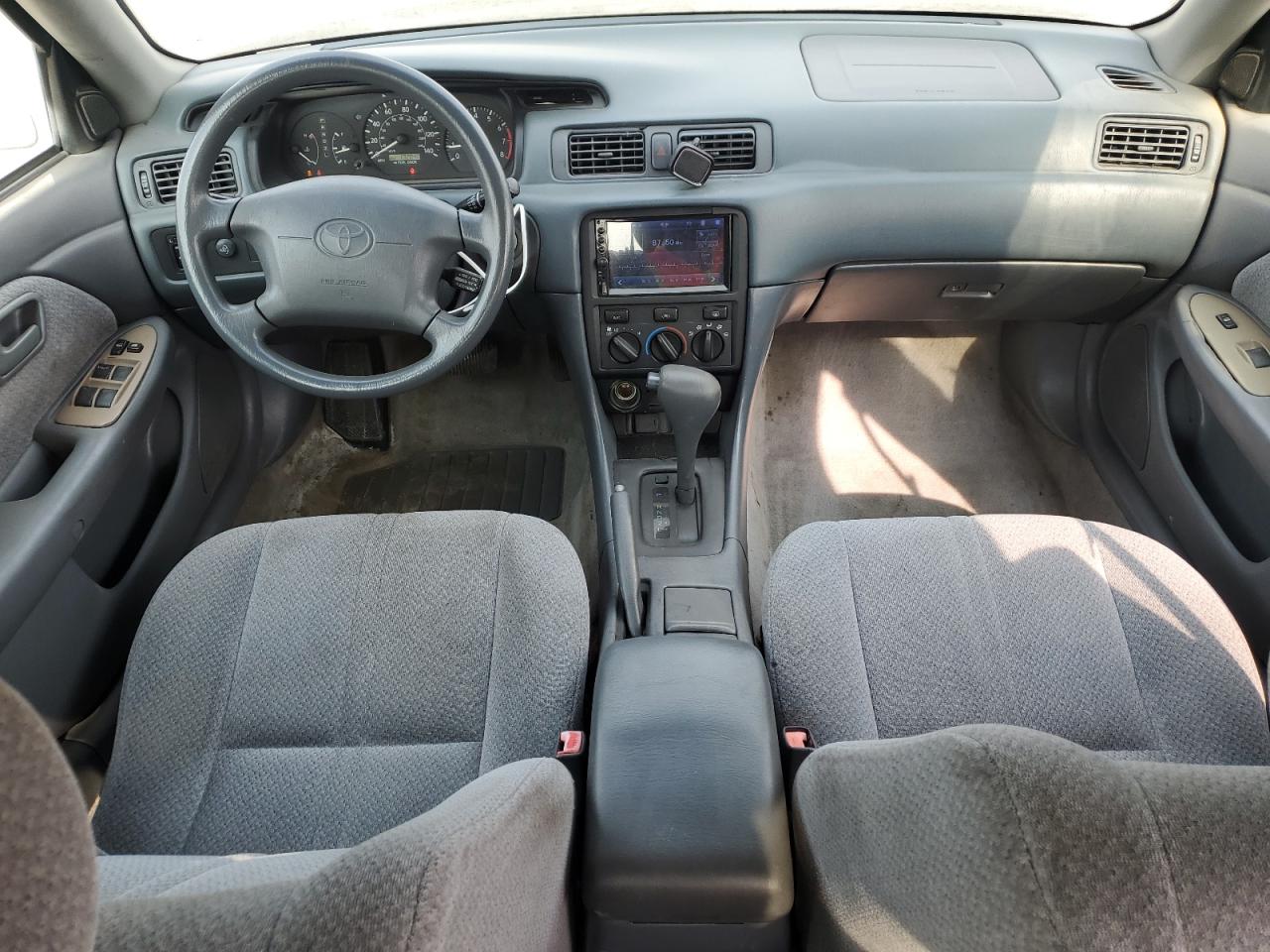 2000 Toyota Camry Ce VIN: 4T1BG22K9YU690460 Lot: 59287765