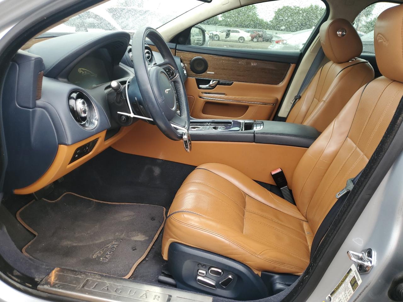 2011 Jaguar Xj Supercharged VIN: SAJWA1GE2BMV05159 Lot: 61092355