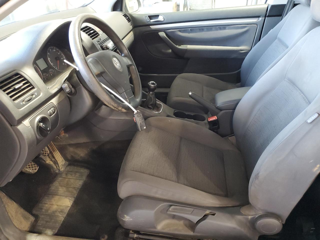 2009 Volkswagen Rabbit VIN: WVWAB71K19W140611 Lot: 62341455