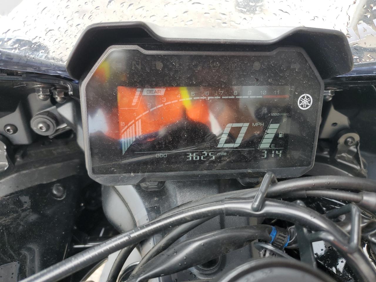 YAMAHA YZFR7 2024 VIN JYARM38E1RA014201 zdjęcie 7