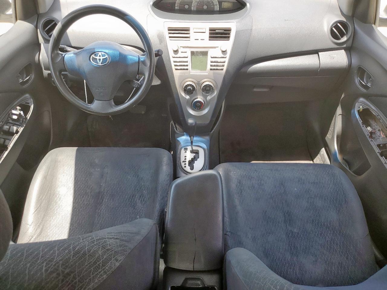 2008 Toyota Yaris VIN: JTDBT923X84039047 Lot: 62228635