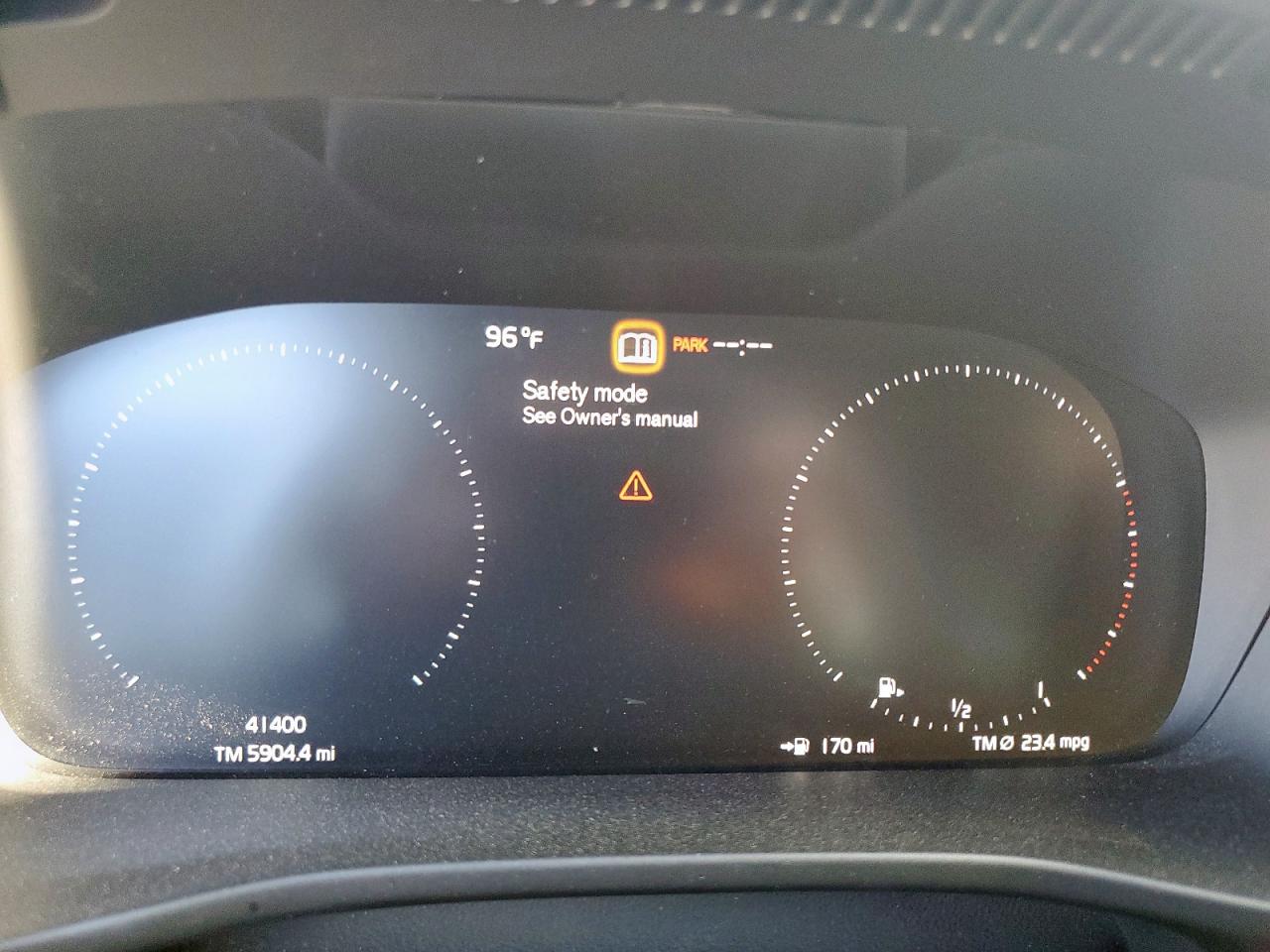 2019 Volvo Xc40 T5 R-Design VIN: YV4162UM3K2120035 Lot: 62772035