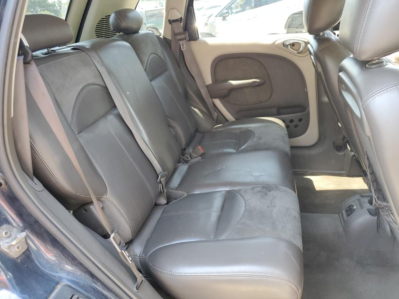 2022 Chrysler Pt Cruiser Limited VIN: 3C8FY68B82T358074 Lot: 61899855