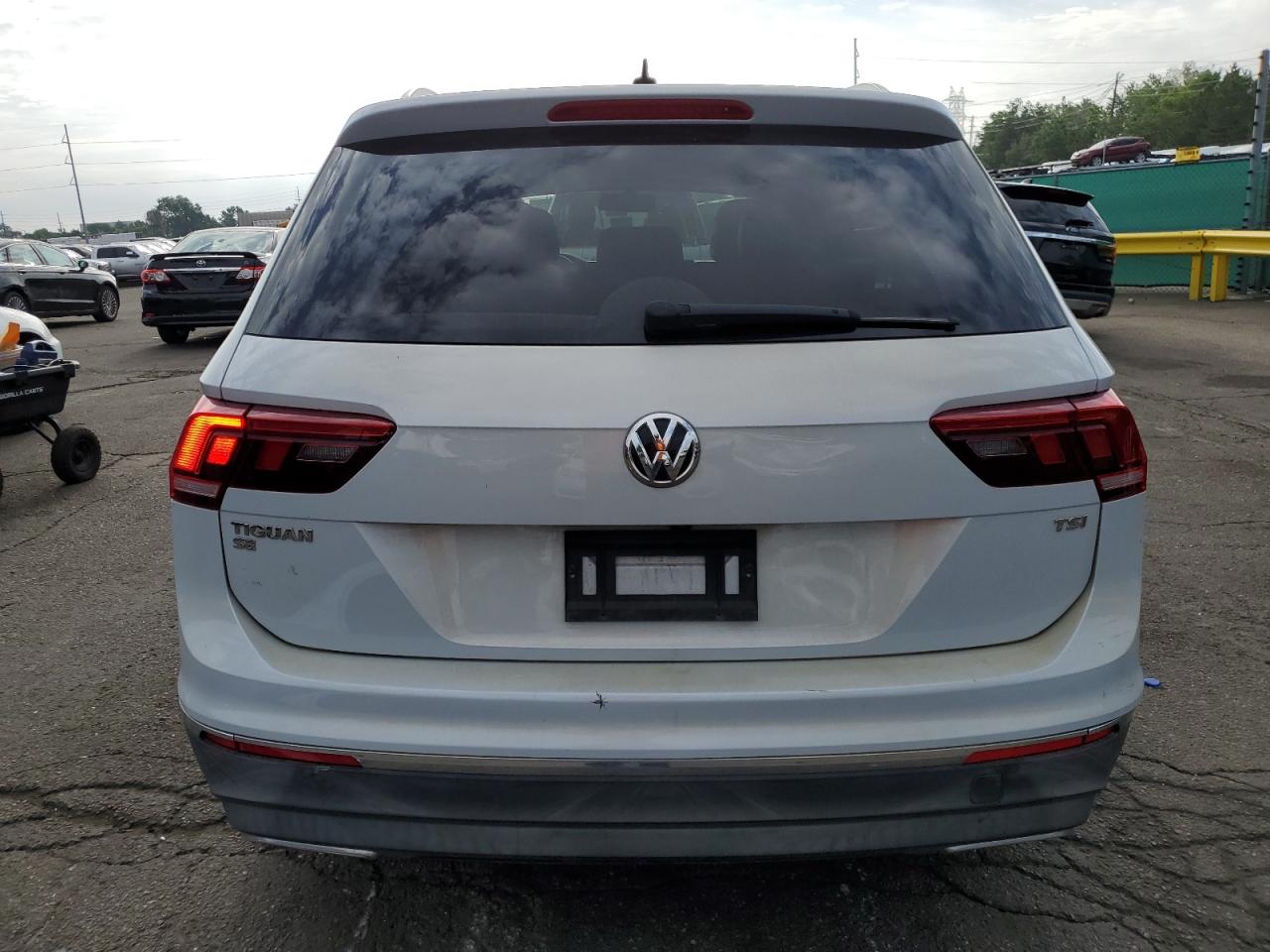 2018 Volkswagen Tiguan Se VIN: 3VV3B7AX1JM002481 Lot: 62200225