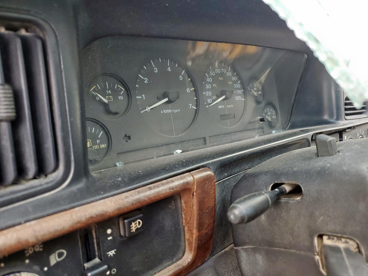 1998 Jeep Cherokee VIN: 1J4GZ7849WC120534 Lot: 62998665