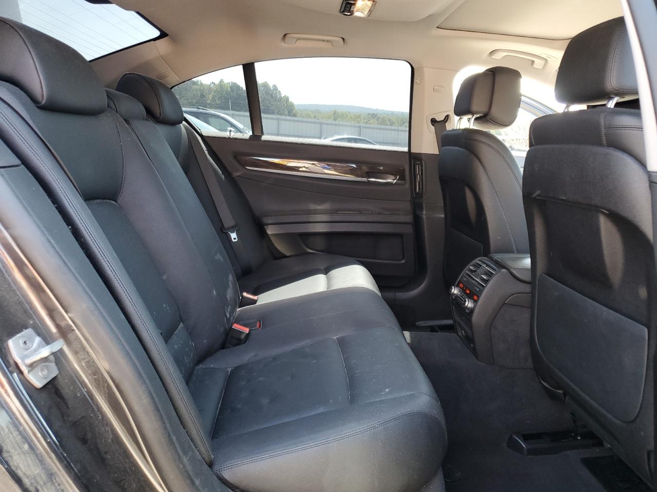 2015 BMW 740 I VIN: WBAYA6C52FD827068 Lot: 61811055