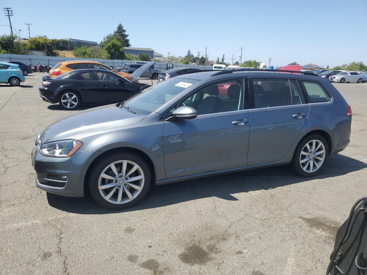 2016 Volkswagen Golf Sportwagen S