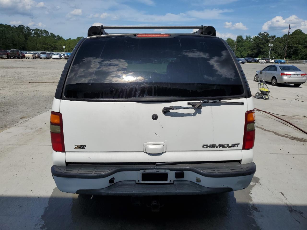 2002 Chevrolet Tahoe K1500 VIN: 1GNEK13Z62R315584 Lot: 61792185