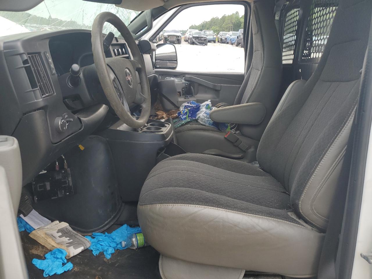 2019 GMC Savana G2500 VIN: 1GTW7AFG4K1367092 Lot: 59490085