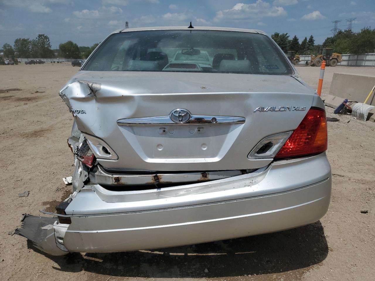 2002 Toyota Avalon Xl VIN: 4T1BF28B62U202020 Lot: 61176175