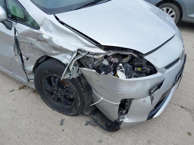 2013 TOYOTA PRIUS HYBRID 