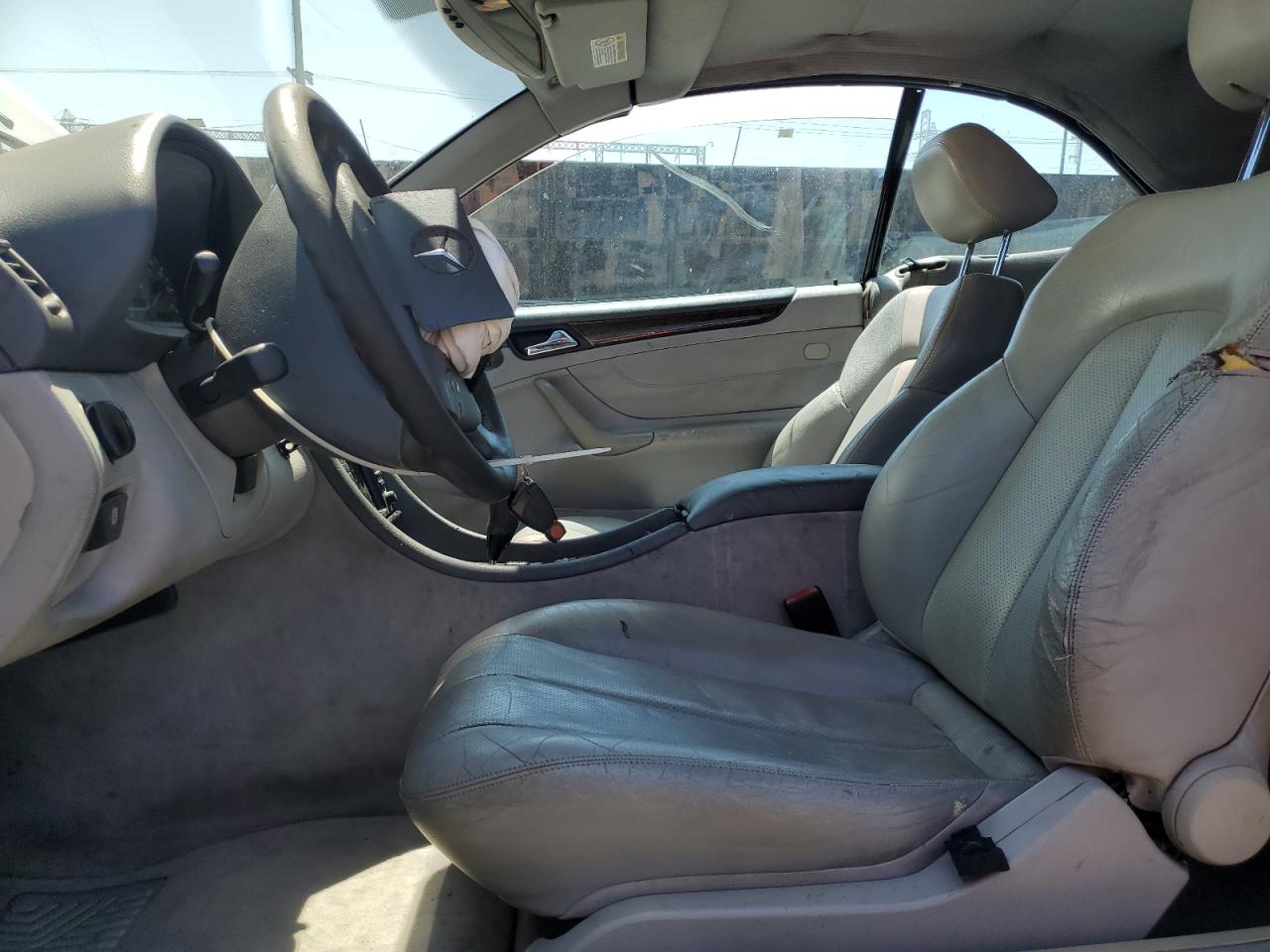 2002 Mercedes-Benz Clk 430 VIN: WDBLK70G72T096447 Lot: 60435555