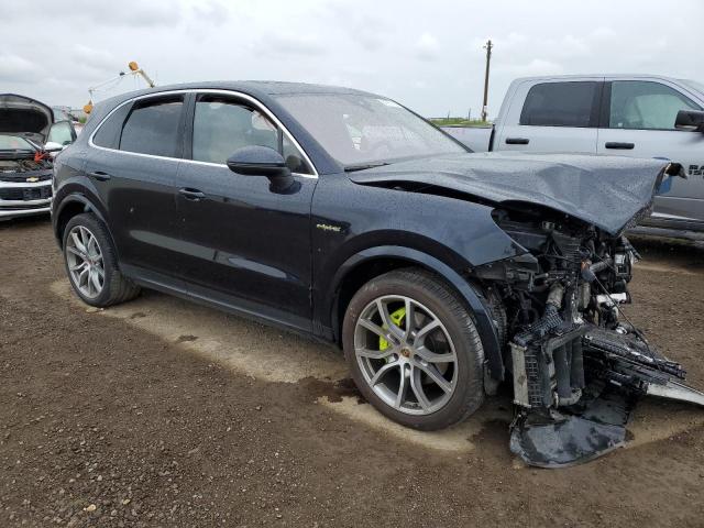  PORSCHE CAYENNE 2019 Granatowy