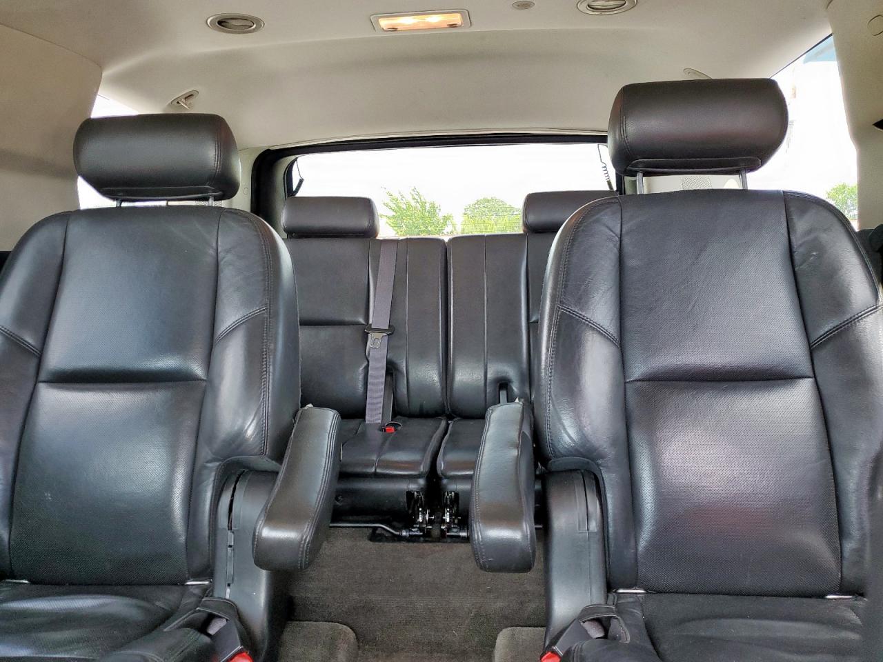 2009 Cadillac Escalade Luxury VIN: 1GYFC23219R298328 Lot: 62998365