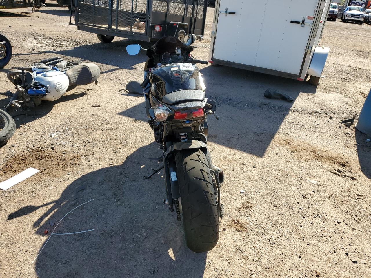 SUZUKI GSXR750 2018 VIN JS1GR7MA4J2100179 photo 4