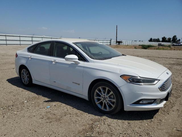 Седани FORD FUSION 2017 Білий
