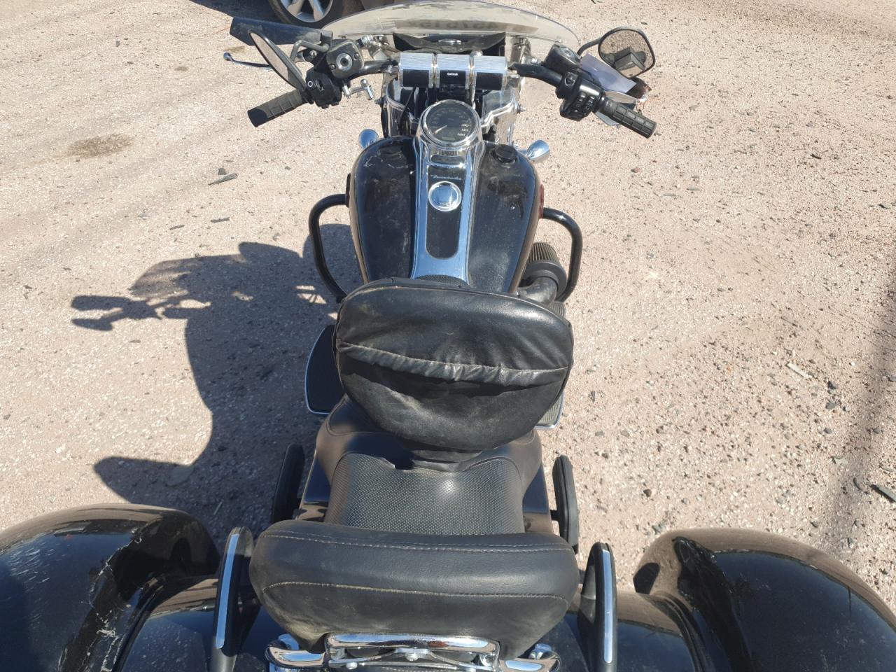 2016 Harley-Davidson Flrt Free Wheeler VIN: 1HD1MCM18GB852784 Lot: 61457515