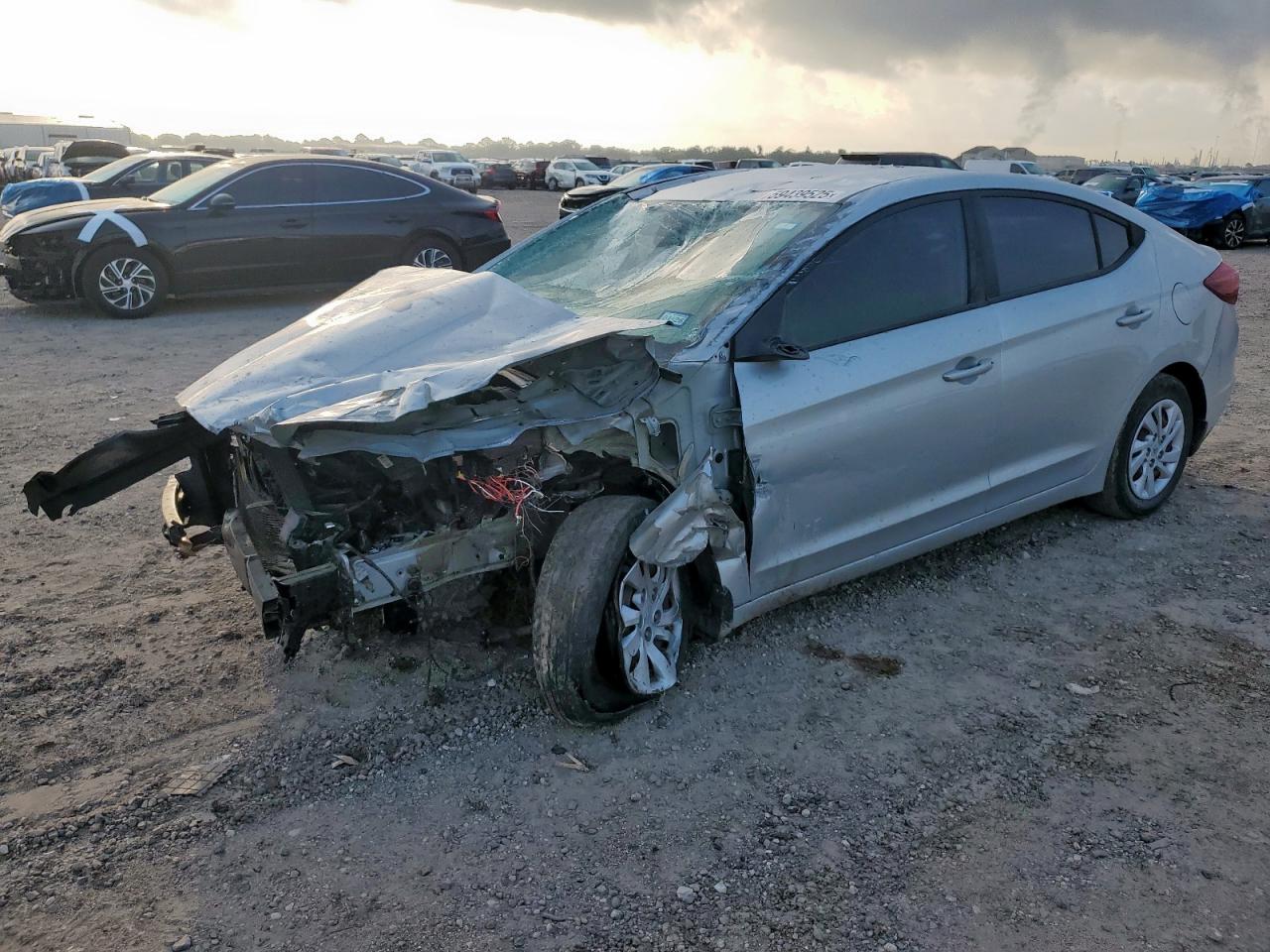 2019 Hyundai Elantra Se for Sale in Houston, TX - Front End