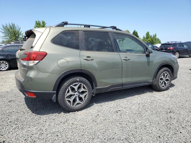  SUBARU FORESTER 2019 Зеленый