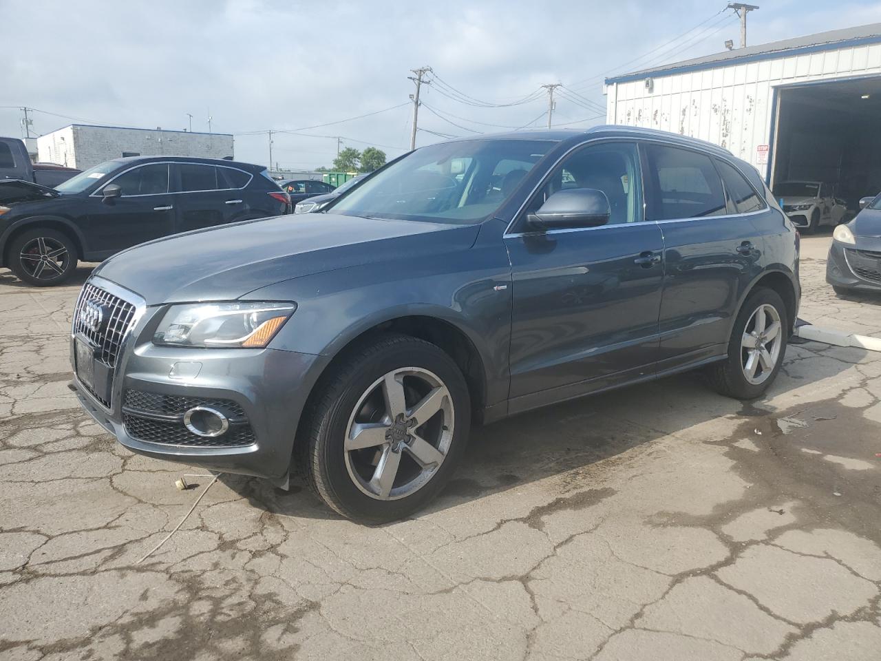 2012 Audi Q5 Premium Plus zu verkaufen in Chicago Heights, IL - Normal Wear