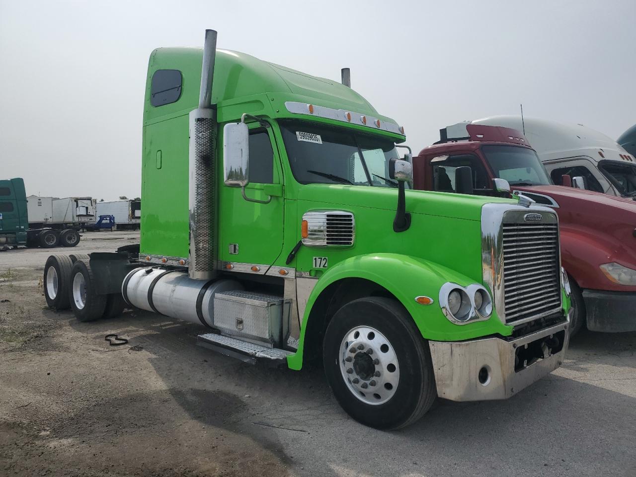 2015 Freightliner Coronado Semi Truck for Sale in Dyer, IN - Minor Dent/Scratches