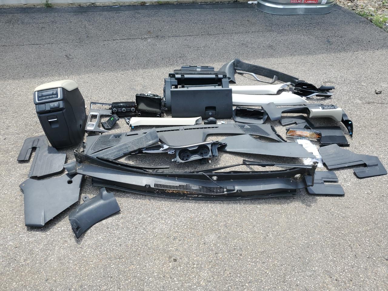 2021 Subaru Ascent Premium VIN: 4S4WMAFD3M3459361 Lot: 62299965