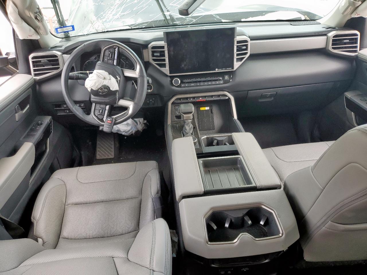 2022 Toyota Tundra Crewmax Limited VIN: 5TFJA5AB8NX018016 Lot: 61646435