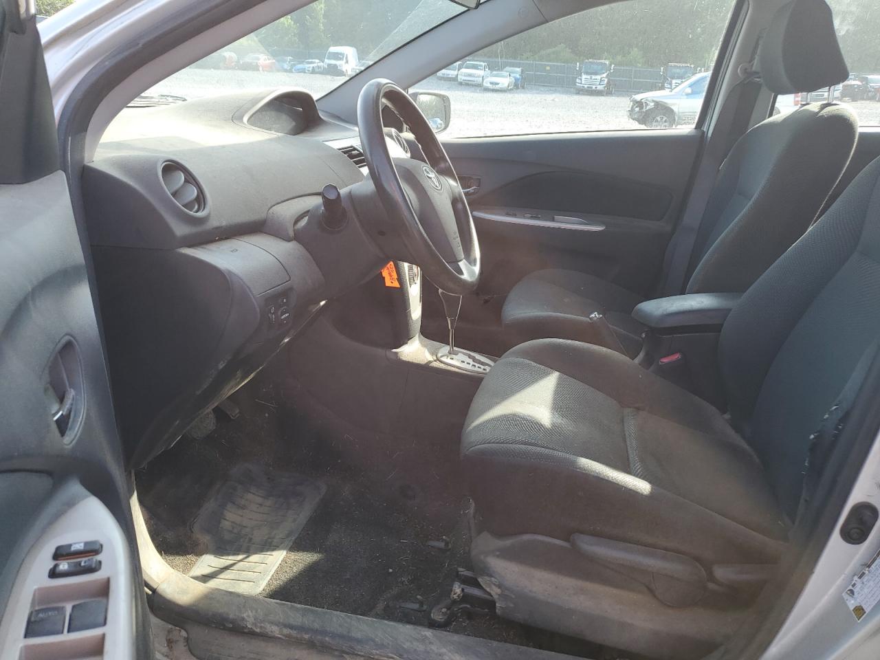 2009 Toyota Yaris VIN: JTDBT903794049118 Lot: 61024865