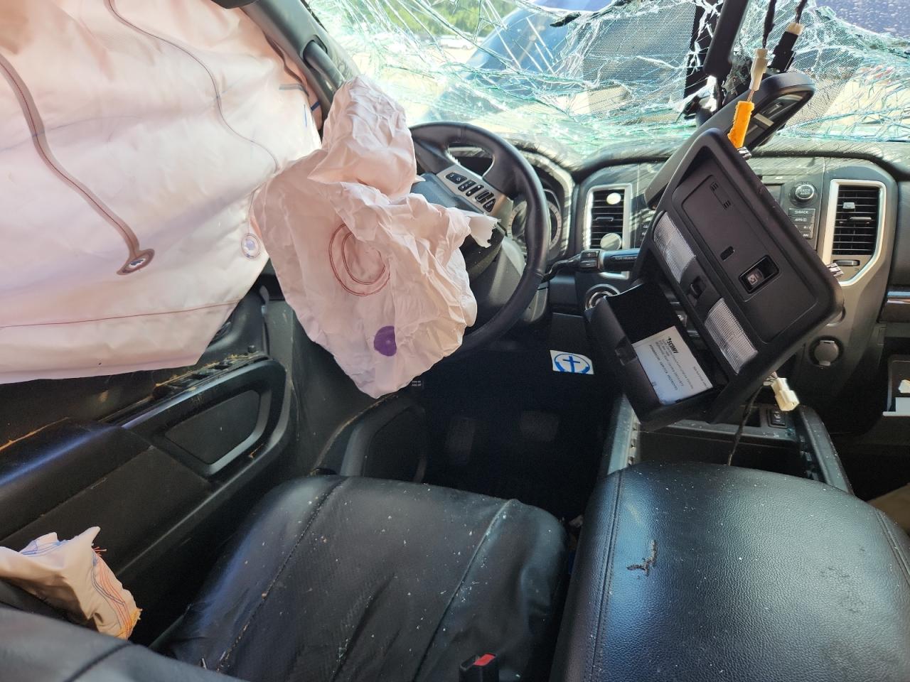 2018 Nissan Titan Sv VIN: 1N6AA1E64JN520479 Lot: 62646595