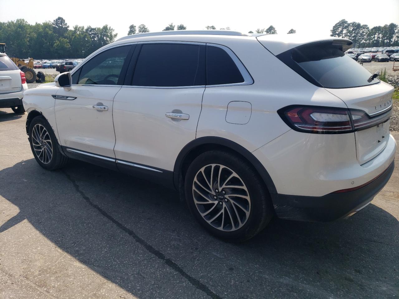 LINCOLN NAUTILUS 2019 VIN 2LMPJ6L99KBL66677 photo 2