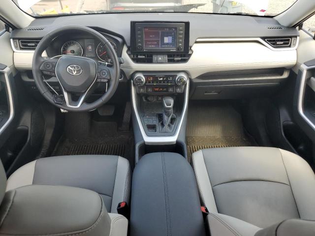  TOYOTA RAV4 2022 Серебристый