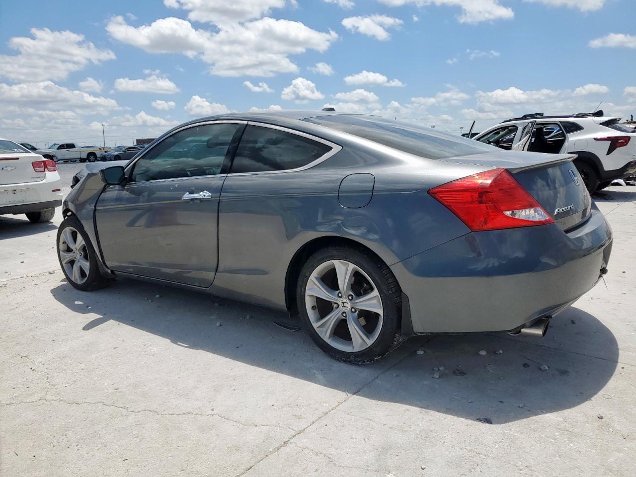 HONDA ACCORD 2011 VIN 1HGCS2B89BA001667 photo 2