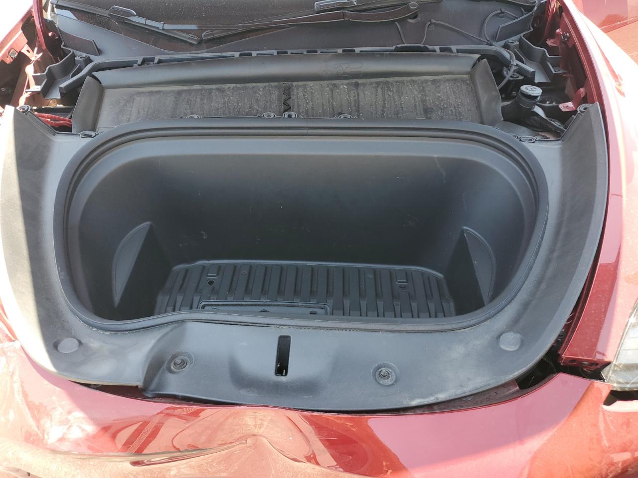 2024 Tesla Model Y VIN: 7SAYGDEE0RF060792 Lot: 61470355
