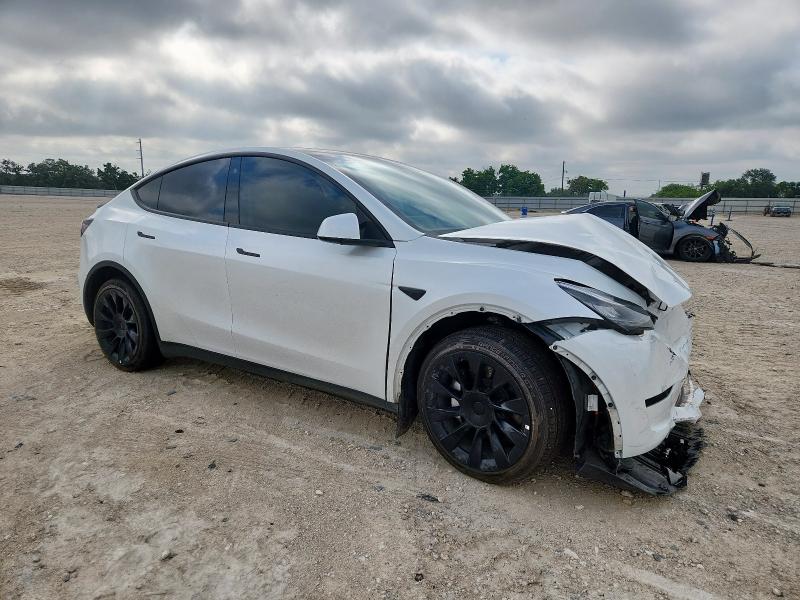  TESLA MODEL Y 2023 Білий