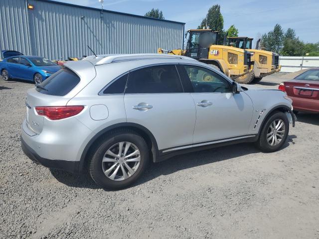  INFINITI QX70 2015 Серебристый