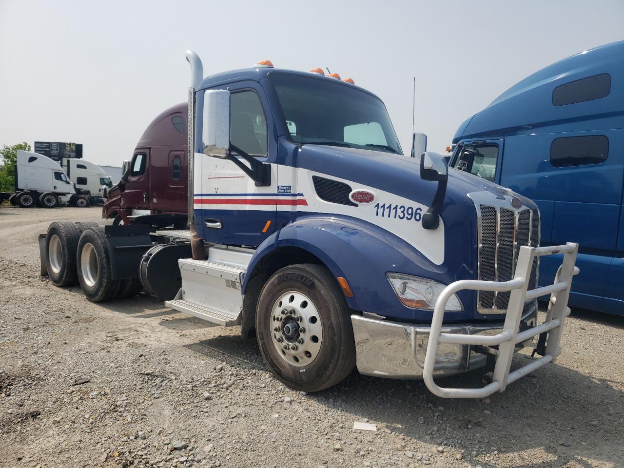 2016 Peterbilt 579 Semi Truck for Sale in Cicero, IN - Minor Dent/Scratches