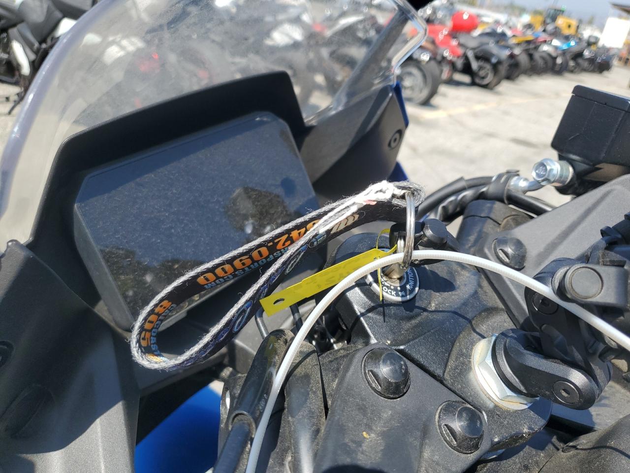 2024 Suzuki Gsx800 F VIN: JS1EM13B3R7103005 Lot: 60900285