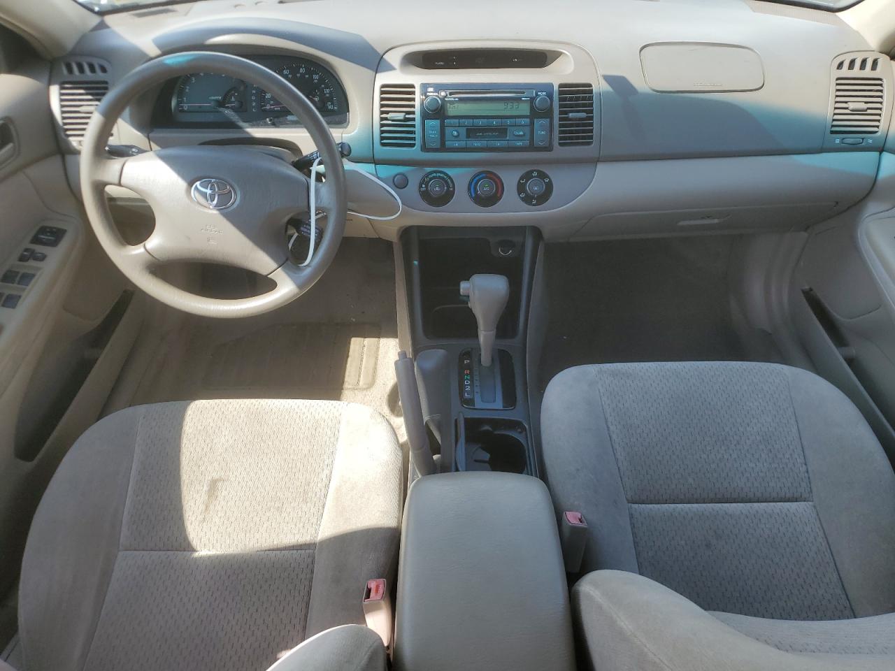 2002 Toyota Camry Le VIN: 4T1BE32K32U016906 Lot: 81311205