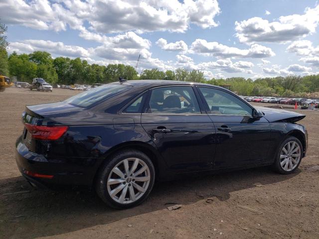 AUDI A4 2017 Черный