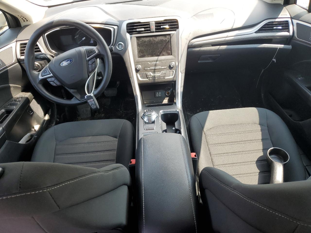 2019 Ford Fusion Se VIN: 3FA6P0LU3KR263984 Lot: 54033345