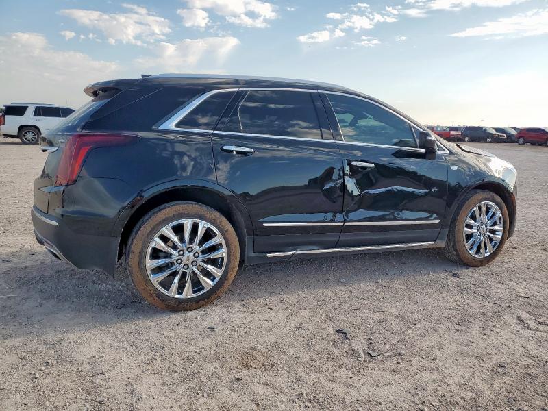  CADILLAC XT5 2021 Czarny