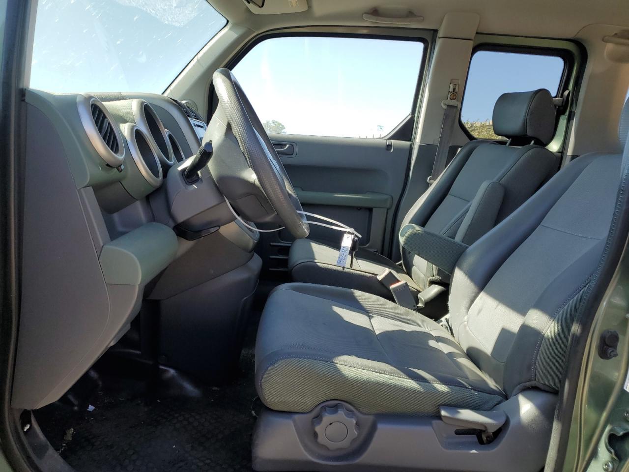 2004 Honda Element Ex VIN: 5J6YH286X4L002319 Lot: 62133245