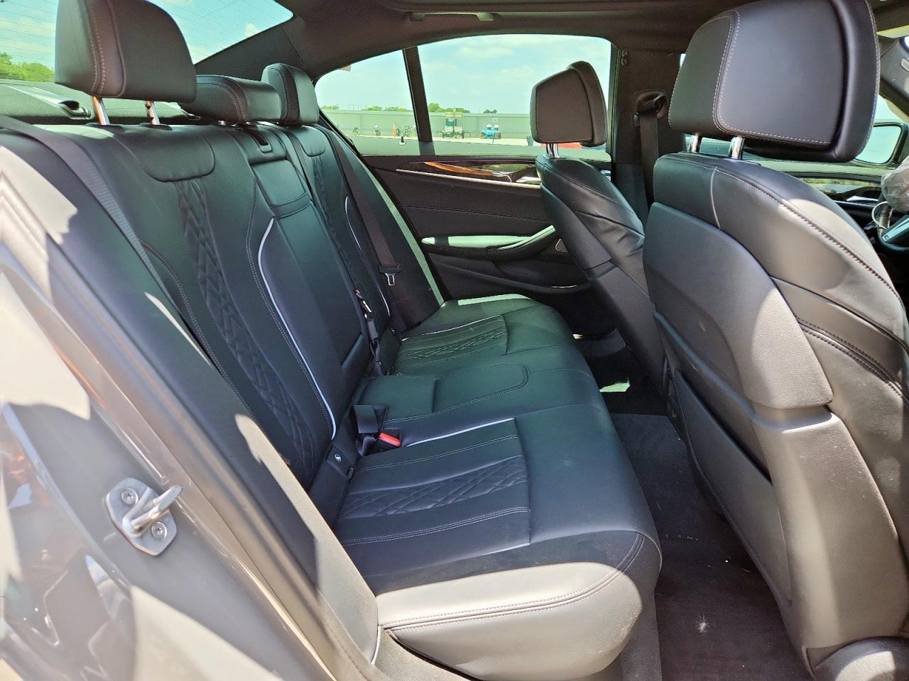 2022 BMW M550Xi VIN: WBA13BK01NCJ63098 Lot: 62837635