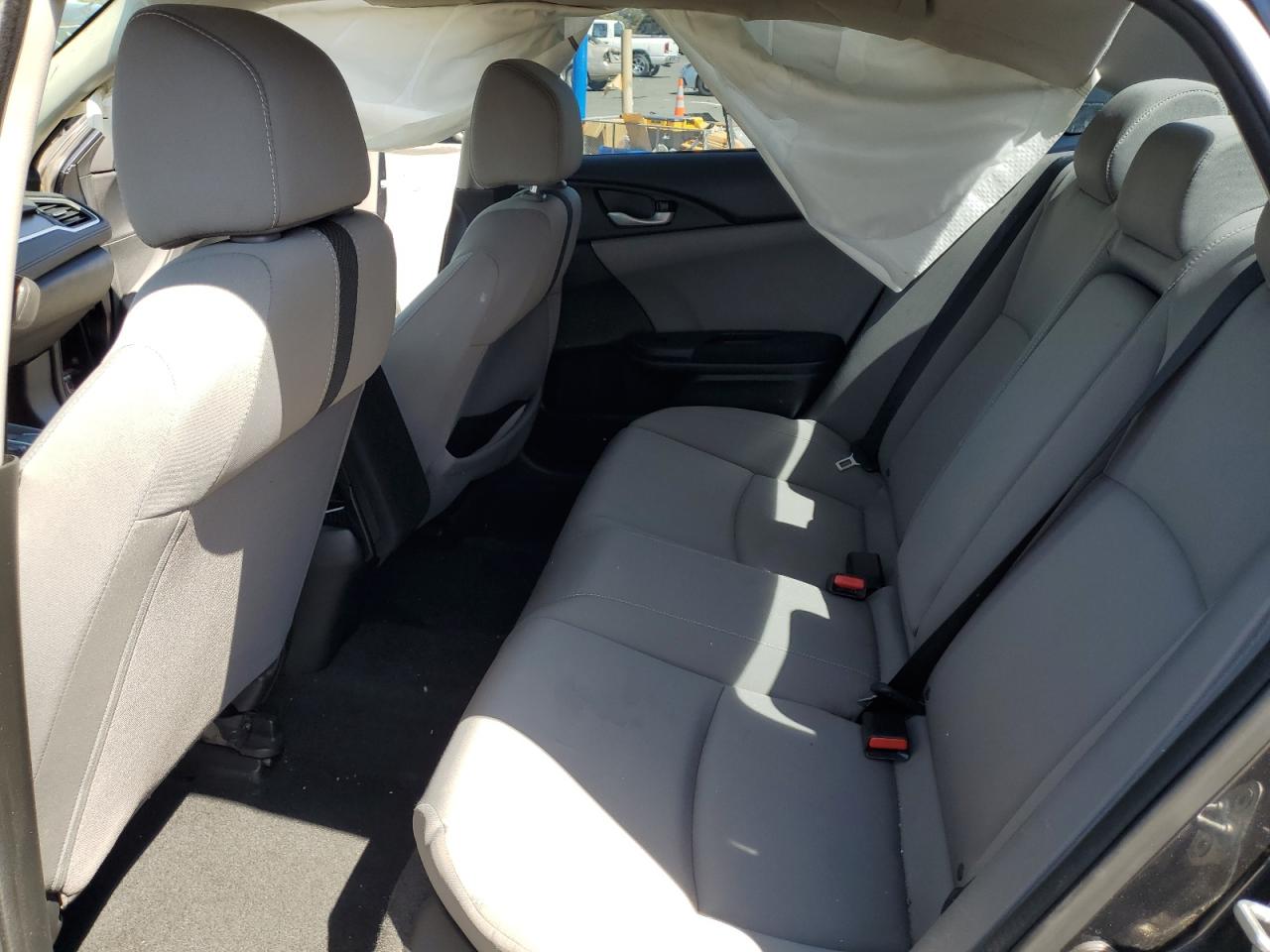 HONDA CIVIC 2018 VIN 2HGFC2F76JH524303 фото 10