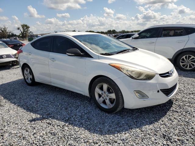  HYUNDAI ELANTRA 2013 Белы